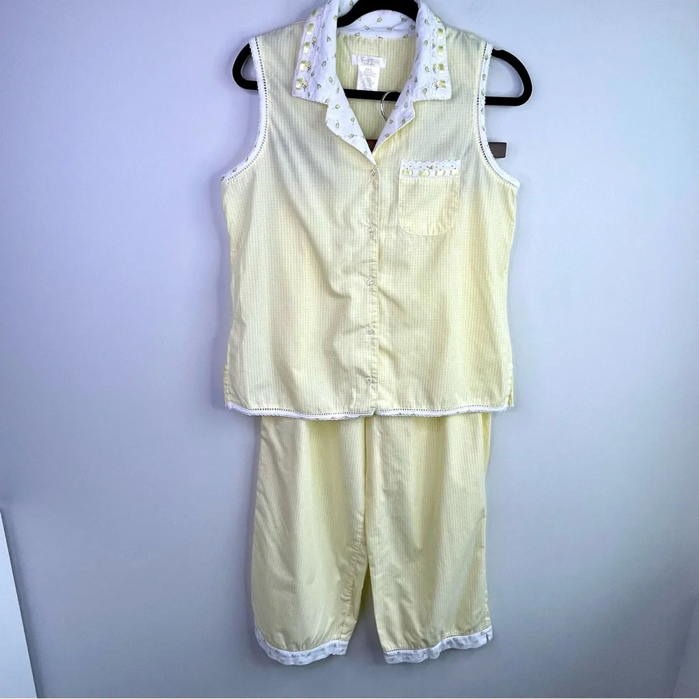 Secret Treasures Yellow and White Gingham Pajama Set With Flowers Size M - Picture 1 of 10
